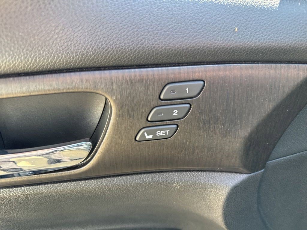 Used 2014 Honda Accord EX-L image 8