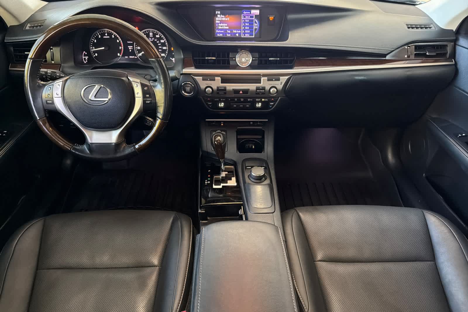 Used 2014 Lexus ES 350 w/ Premium Package FWD image 3