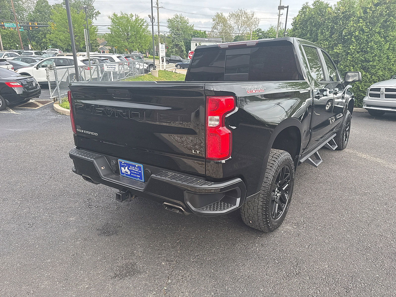 Used 2019 Chevrolet Silverado 1500 LT Trail Boss AWD/4WD image 5
