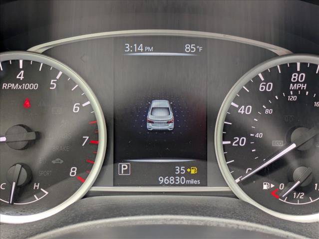 Used 2017 Nissan Sentra SR w/ SR Midnight Edition FWD image 11