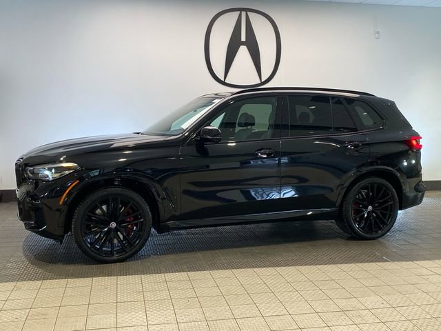 Used 2023 BMW X5 M50i w/ Parking Assistance Package image 3