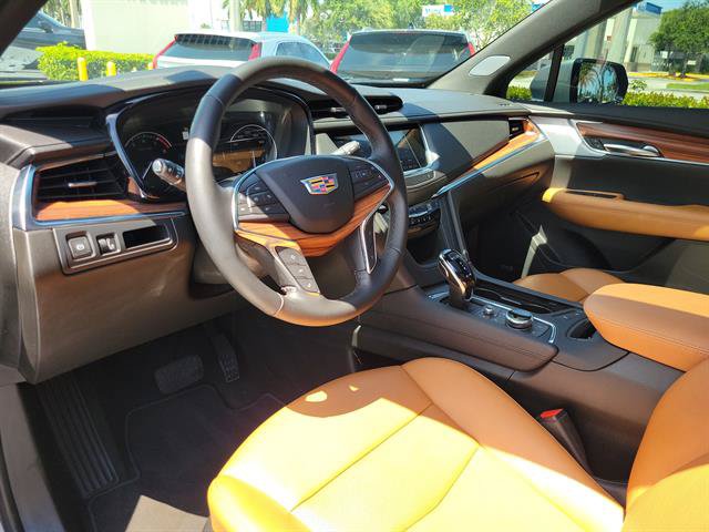Certified 2023 Cadillac XT5 Premium Luxury FWD image 17