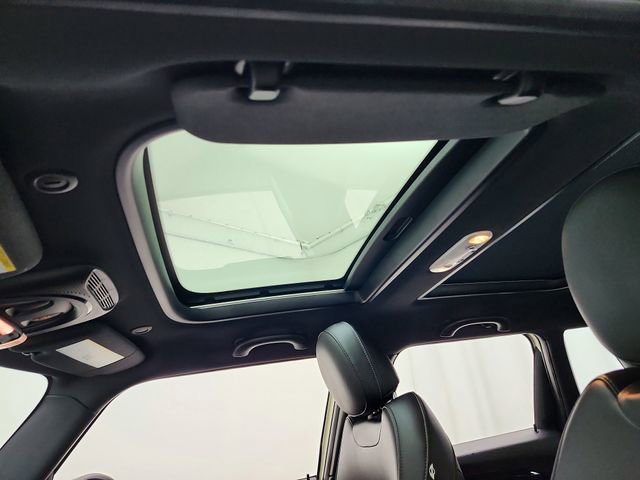 Used 2015 MINI Cooper S image 18