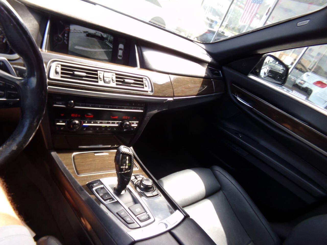 Used 2013 BMW 750Li RWD image 71