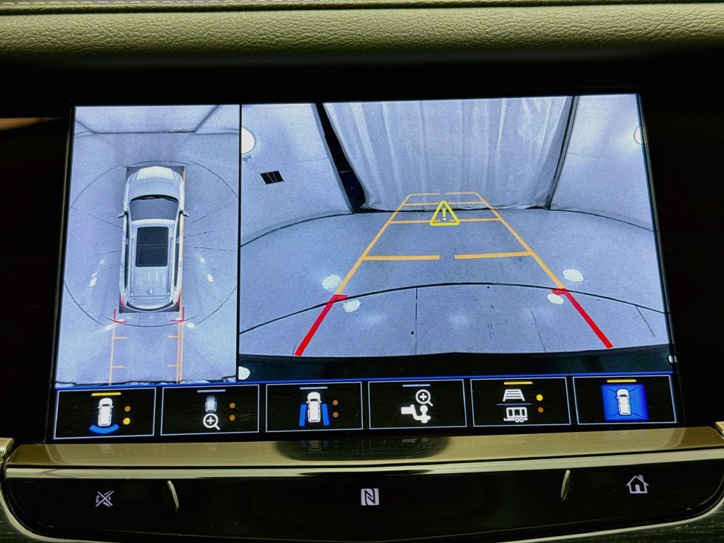 Used 2021 Cadillac XT6 Premium Luxury FWD image 15