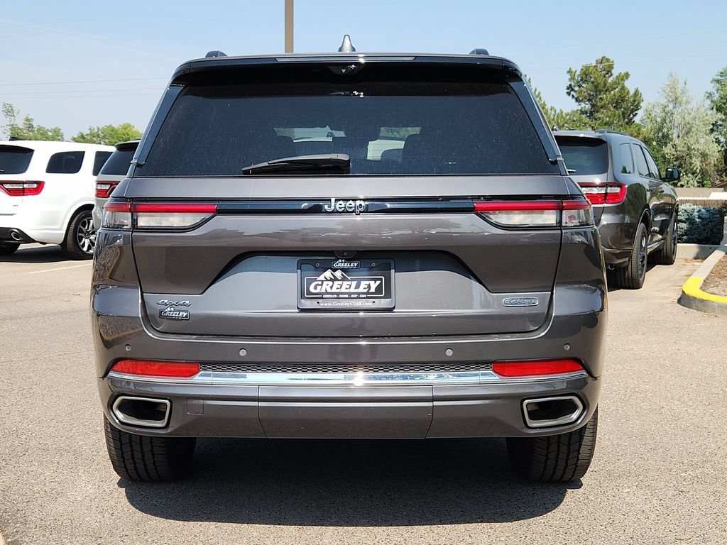 Certified 2022 Jeep Grand Cherokee Overland w/ Luxury Tech Group IV AWD/4WD image 11