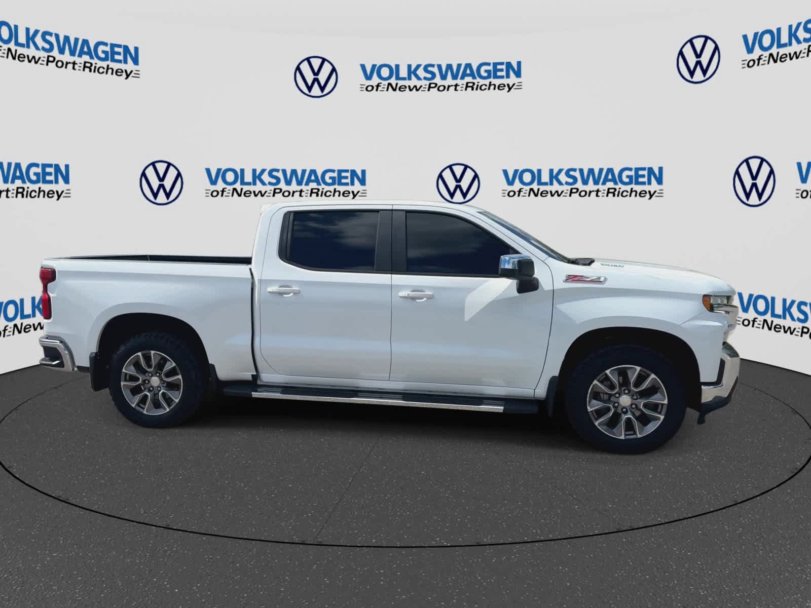 Used 2021 Chevrolet Silverado 1500 LT w/ True North Edition Plus AWD/4WD image 9