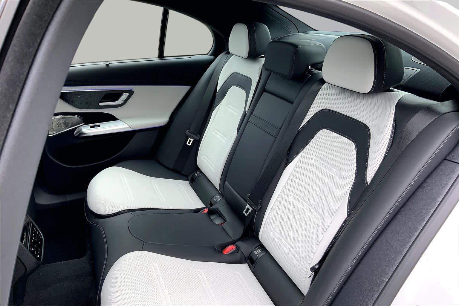 New 2026 Mercedes-Benz E 53 AMG e 4MATIC Sedan image 13