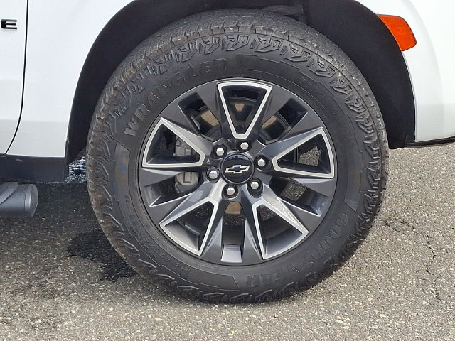 Used 2024 Chevrolet Tahoe Z71 AWD/4WD image 27