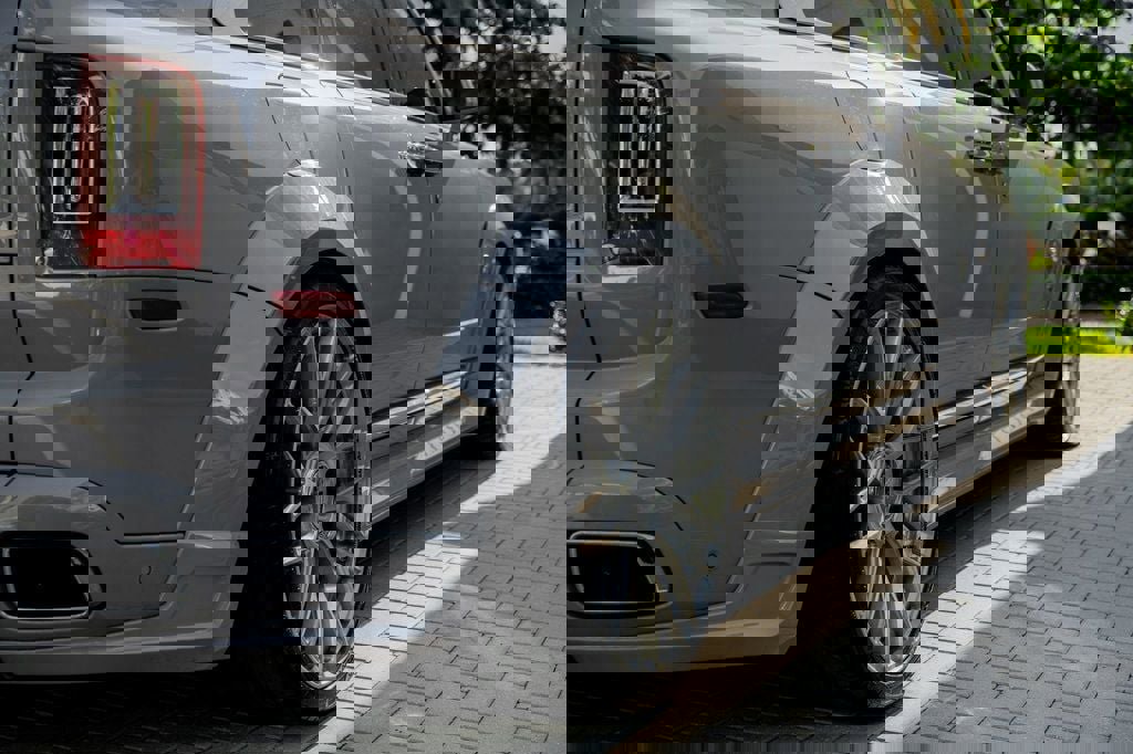 Used 2021 Rolls-Royce Cullinan Sport Utility image 36