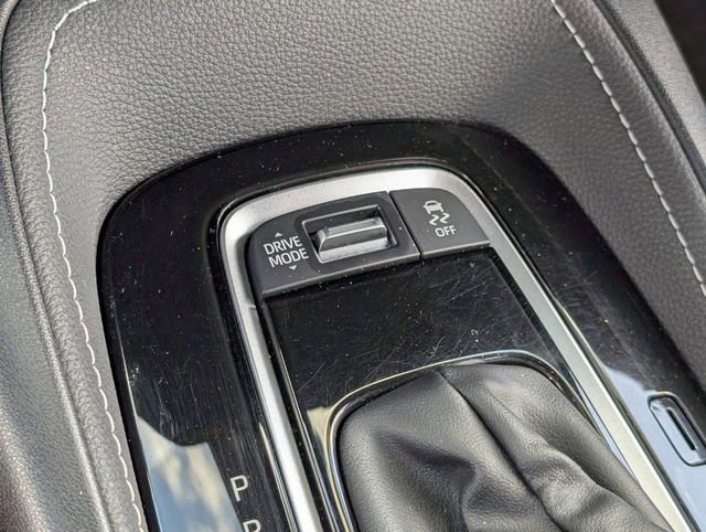 Used 2025 Toyota Corolla SE FWD image 28