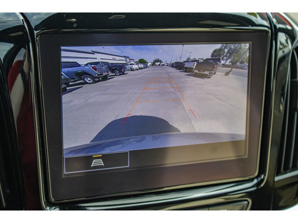 Used 2023 Chevrolet Traverse LT w/ LPO, Cargo Package AWD/4WD image 45