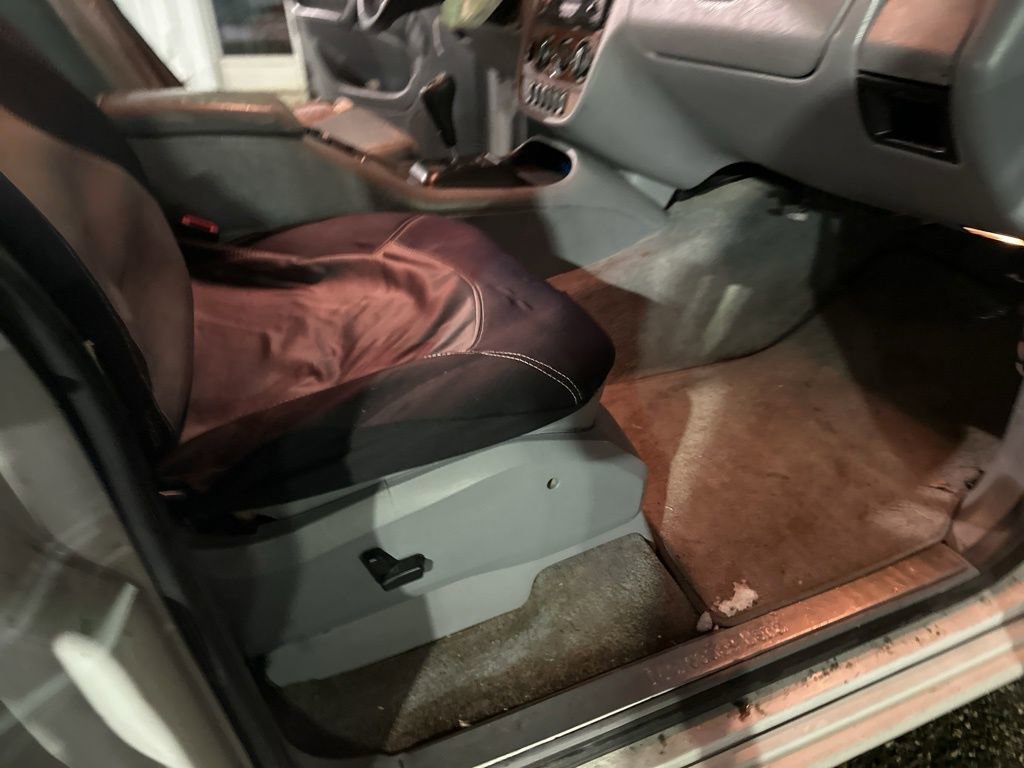 Used 2000 Mercedes-Benz ML 320 4MATIC image 37