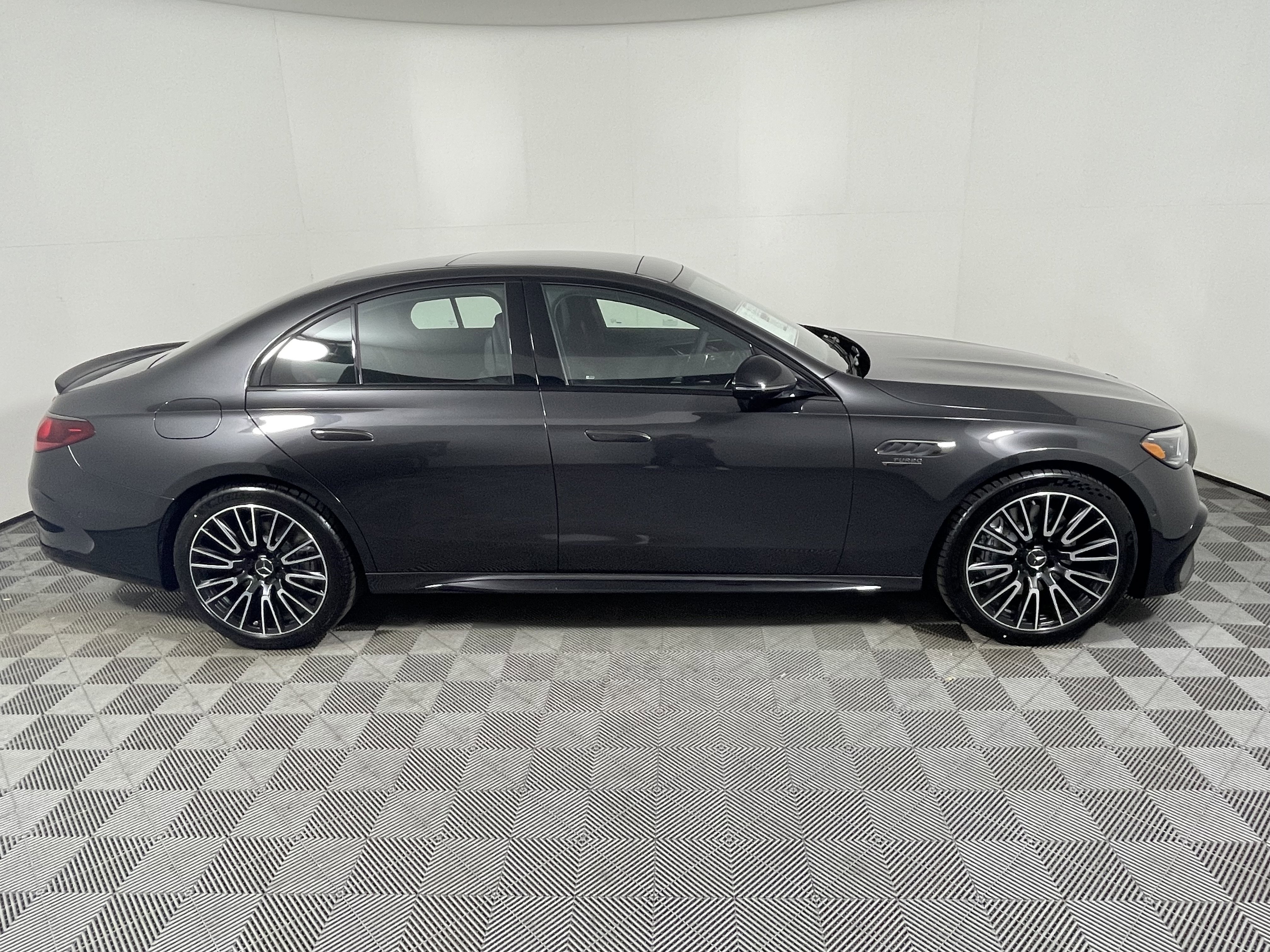 New 2026 Mercedes-Benz E 53 AMG e 4MATIC Sedan image 6