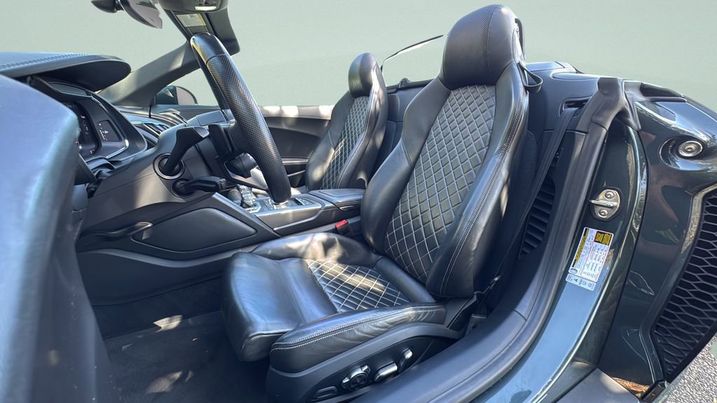 Used 2018 Audi R8 V10 image 5