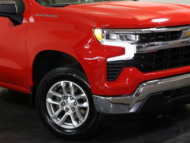 Used 2023 Chevrolet Silverado 1500 LT AWD/4WD image 8