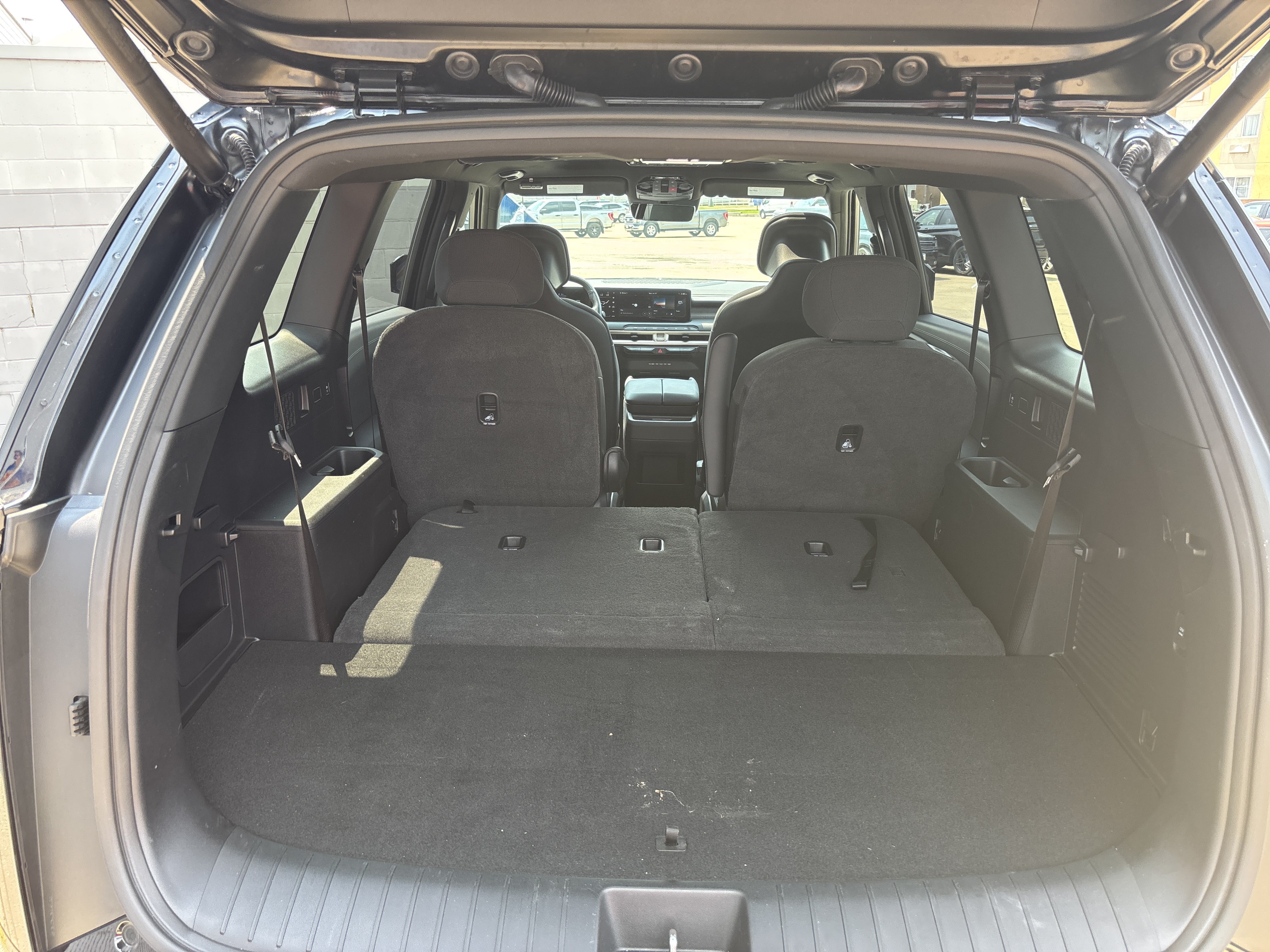Used 2027 Kia Telluride S w/ Towing Package AWD/4WD image 15