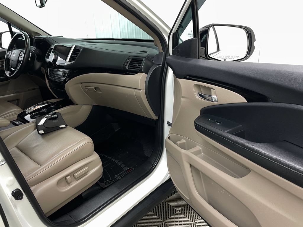Used 2020 Honda Ridgeline RTL-E image 38