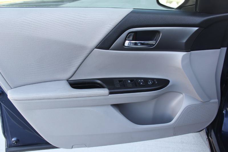 Used 2015 Honda Accord LX image 10
