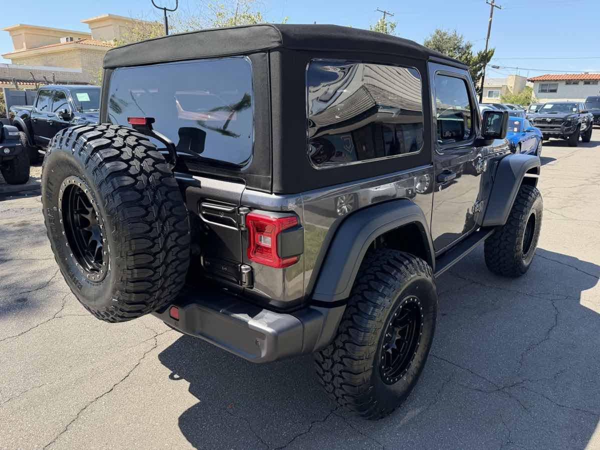 Used 2024 Jeep Wrangler Sport AWD/4WD image 7