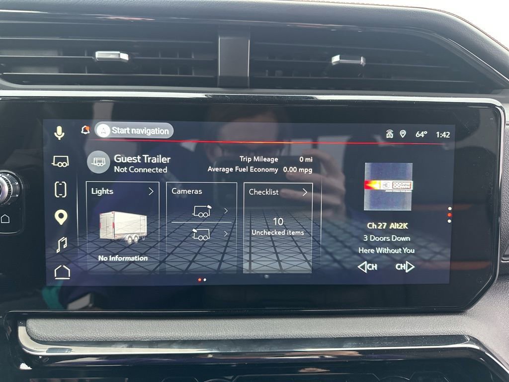 Used 2025 GMC Sierra 2500 AT4 w/ Technology Package image 38