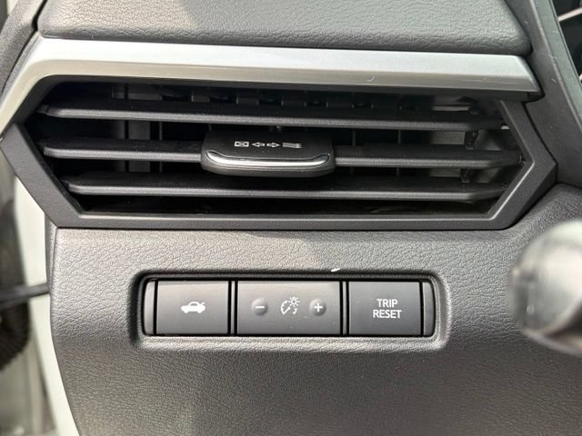 Used 2021 Nissan Altima 2.5 SR FWD image 25