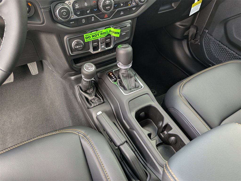 New 2025 Jeep Gladiator Sport image 27