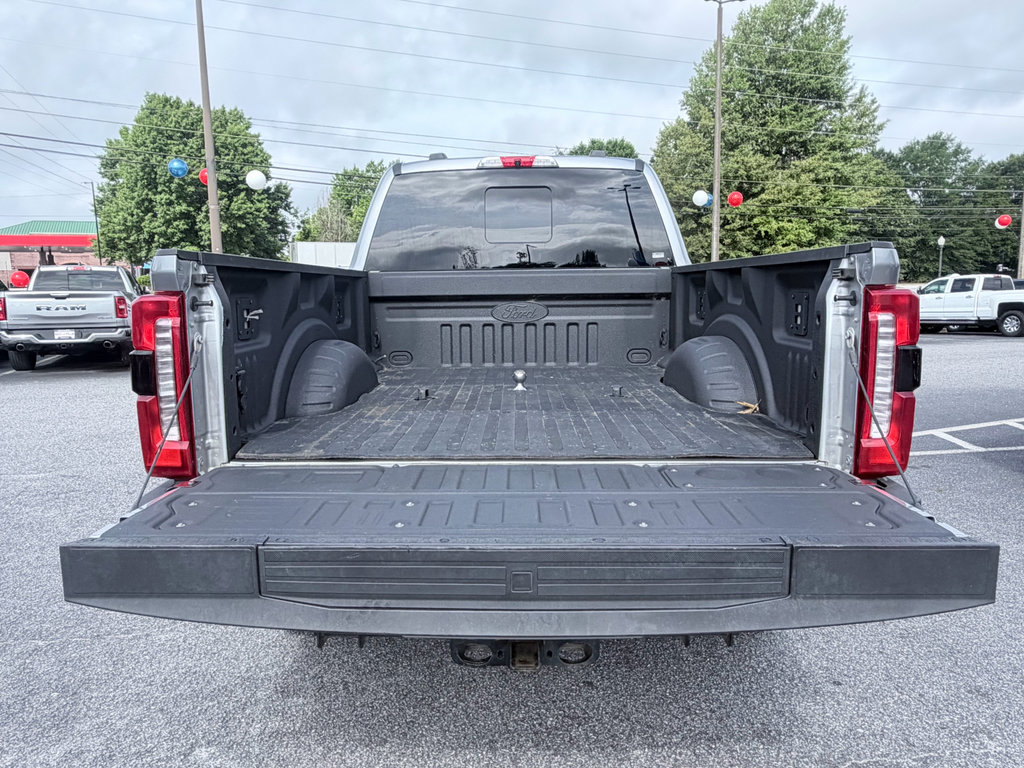 Used 2024 Ford F250 Lariat w/ Black Appearance Package AWD/4WD image 9