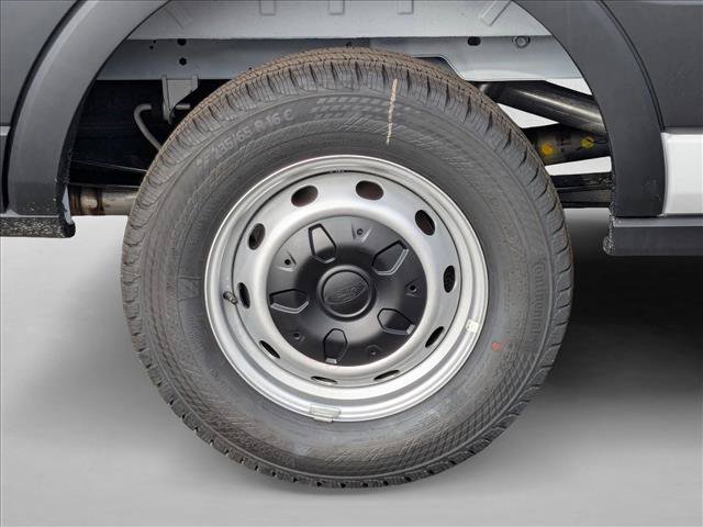 New 2026 Ford Transit 250 148 Medium Roof w/ Load Area Protection Package RWD image 10