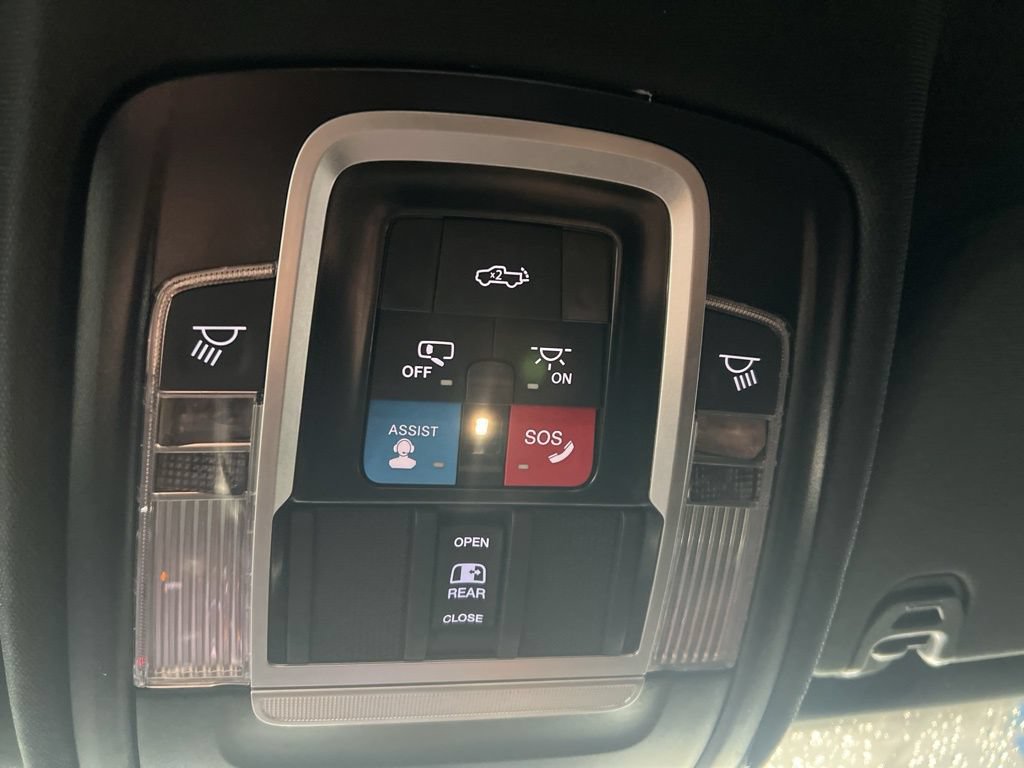 New 2026 RAM 1500 Laramie AWD/4WD image 14