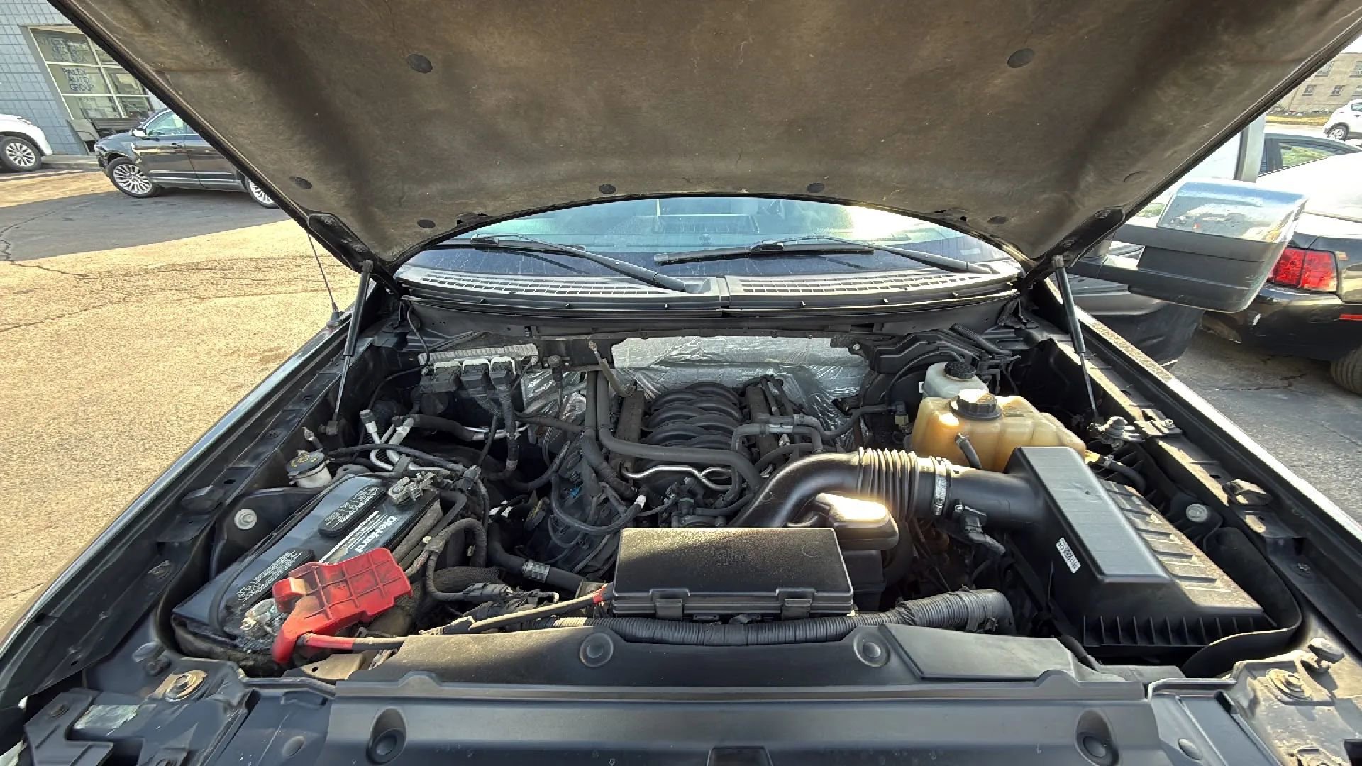 Used 2013 Ford F150 XLT w/ Luxury Equipment Group image 9