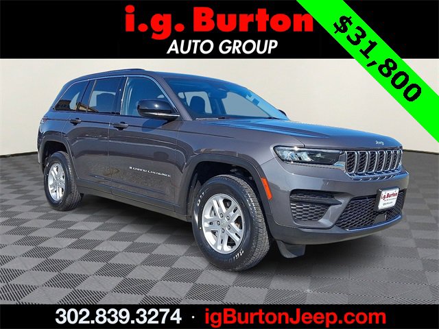 Used 2022 Jeep Grand Cherokee Laredo w/ Luxury Tech Group I