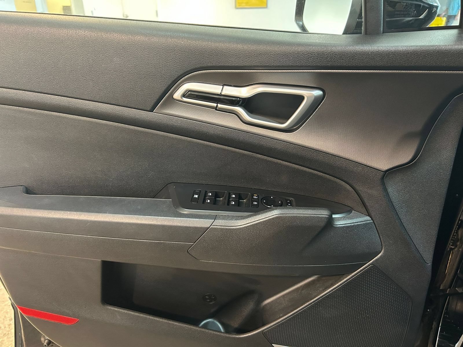 Used 2026 Kia Sportage LX FWD image 18