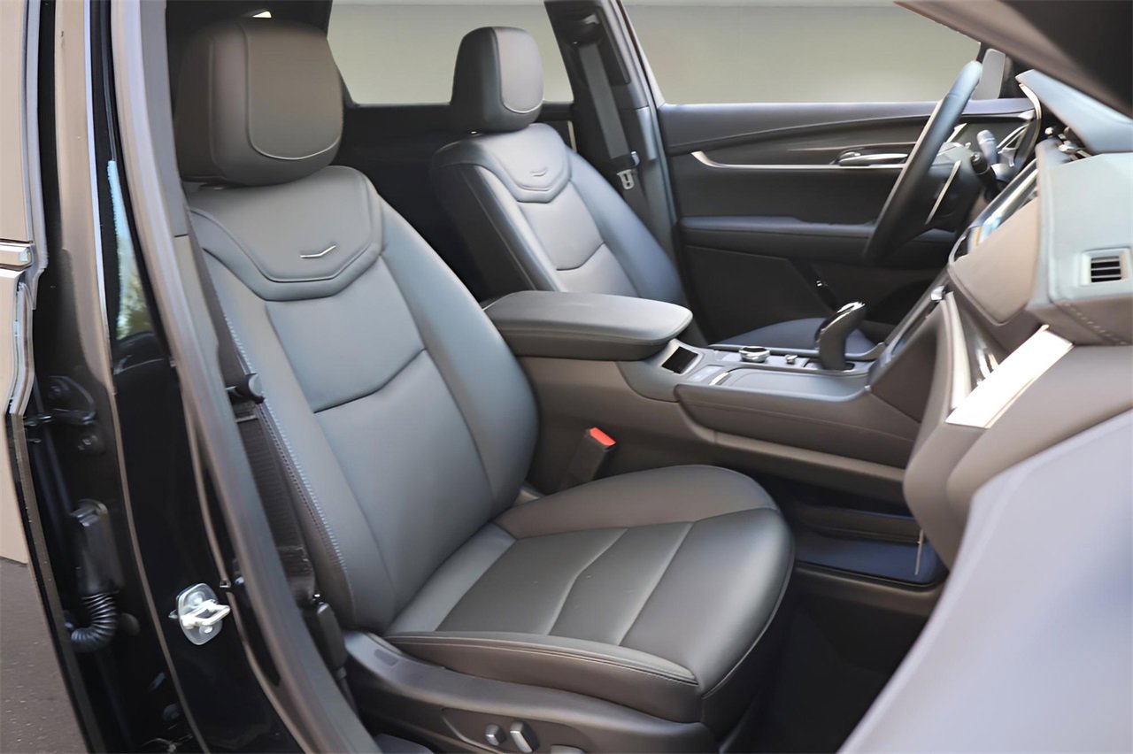 New 2025 Cadillac XT5 Sportv image 19