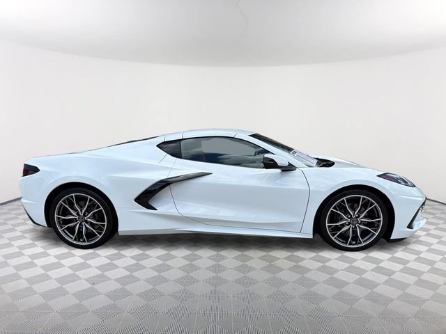 Used 2026 Chevrolet Corvette Stingray Coupe w/ 1LT RWD image 4