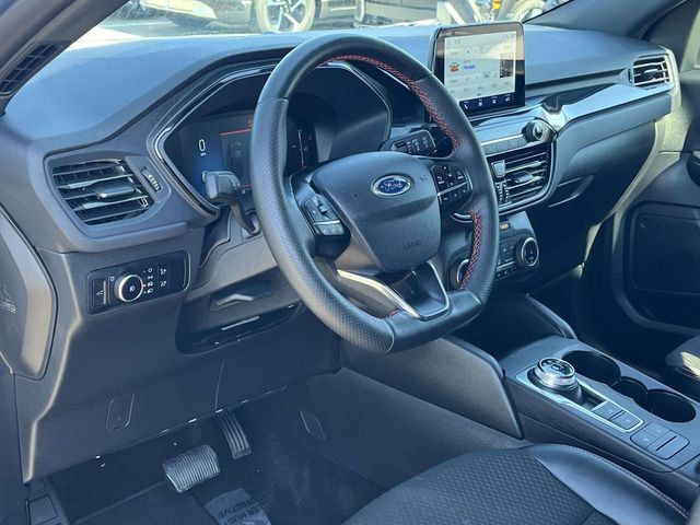Used 2025 Ford Escape ST-Line Select image 12