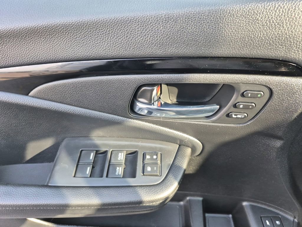 Used 2021 Honda Passport Touring image 7