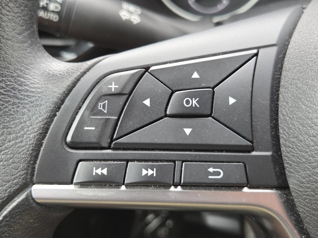 Used 2023 Nissan Sentra SV FWD image 8