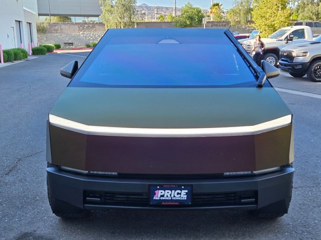 Used 2024 Tesla Cybertruck AWD Crew Cab image 2