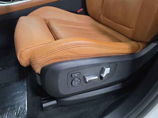 Used 2021 BMW X5 xDrive40i w/ Convenience Package AWD/4WD image 29