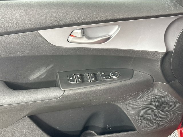 Used 2023 Kia Forte LXS FWD image 22