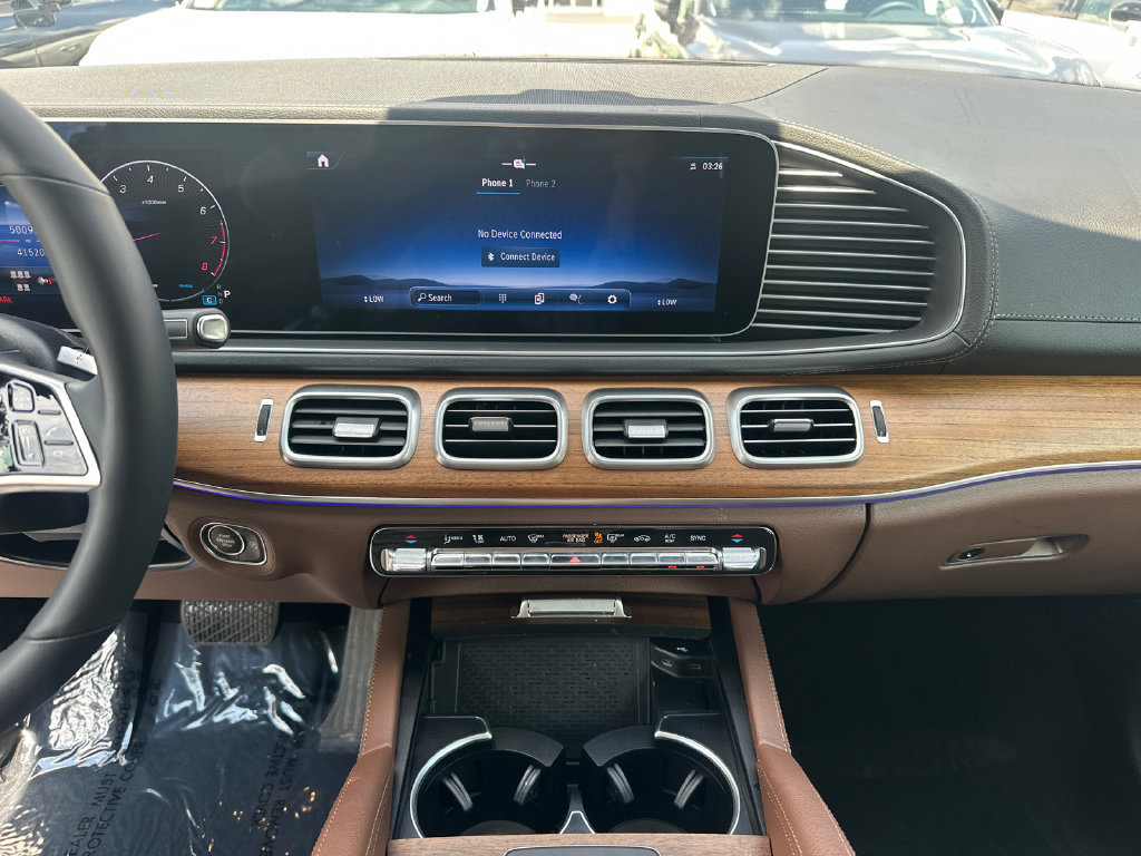 Used 2024 Mercedes-Benz GLS 450 4MATIC image 26