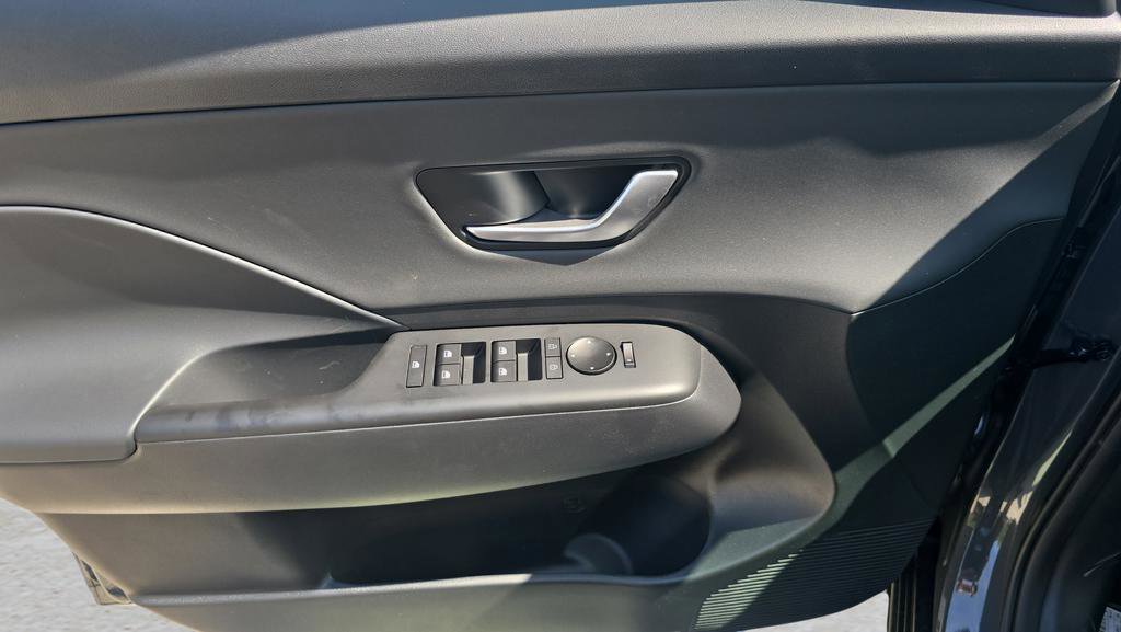 New 2026 Hyundai Kona SEL Premium AWD/4WD image 15