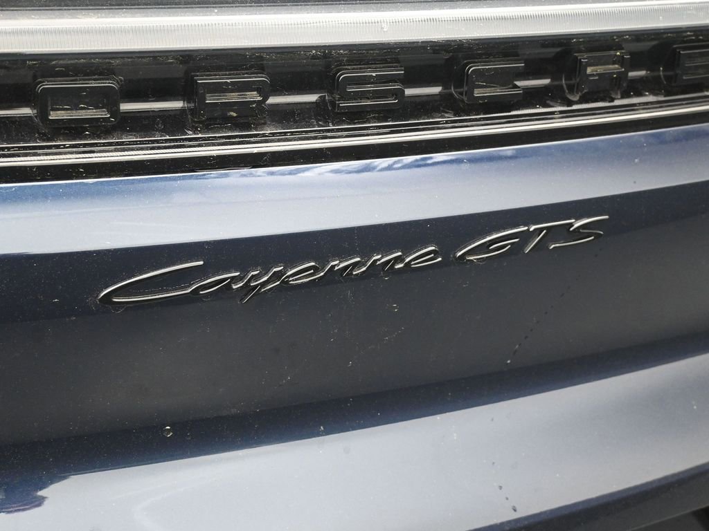 Certified 2026 Porsche Cayenne GTS image 9