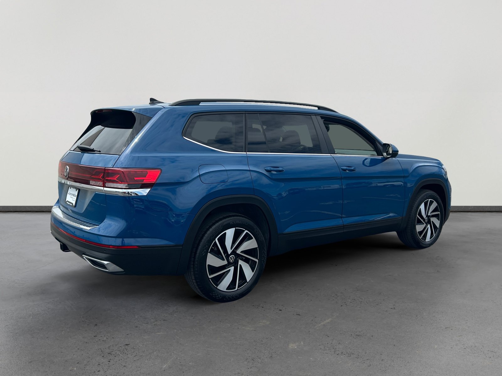 Certified 2026 Volkswagen Atlas SE FWD image 6