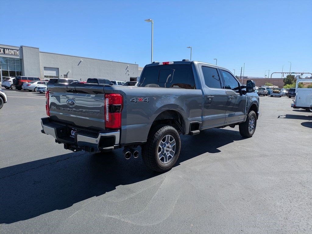 Used 2024 Ford F250 Lariat AWD/4WD image 3