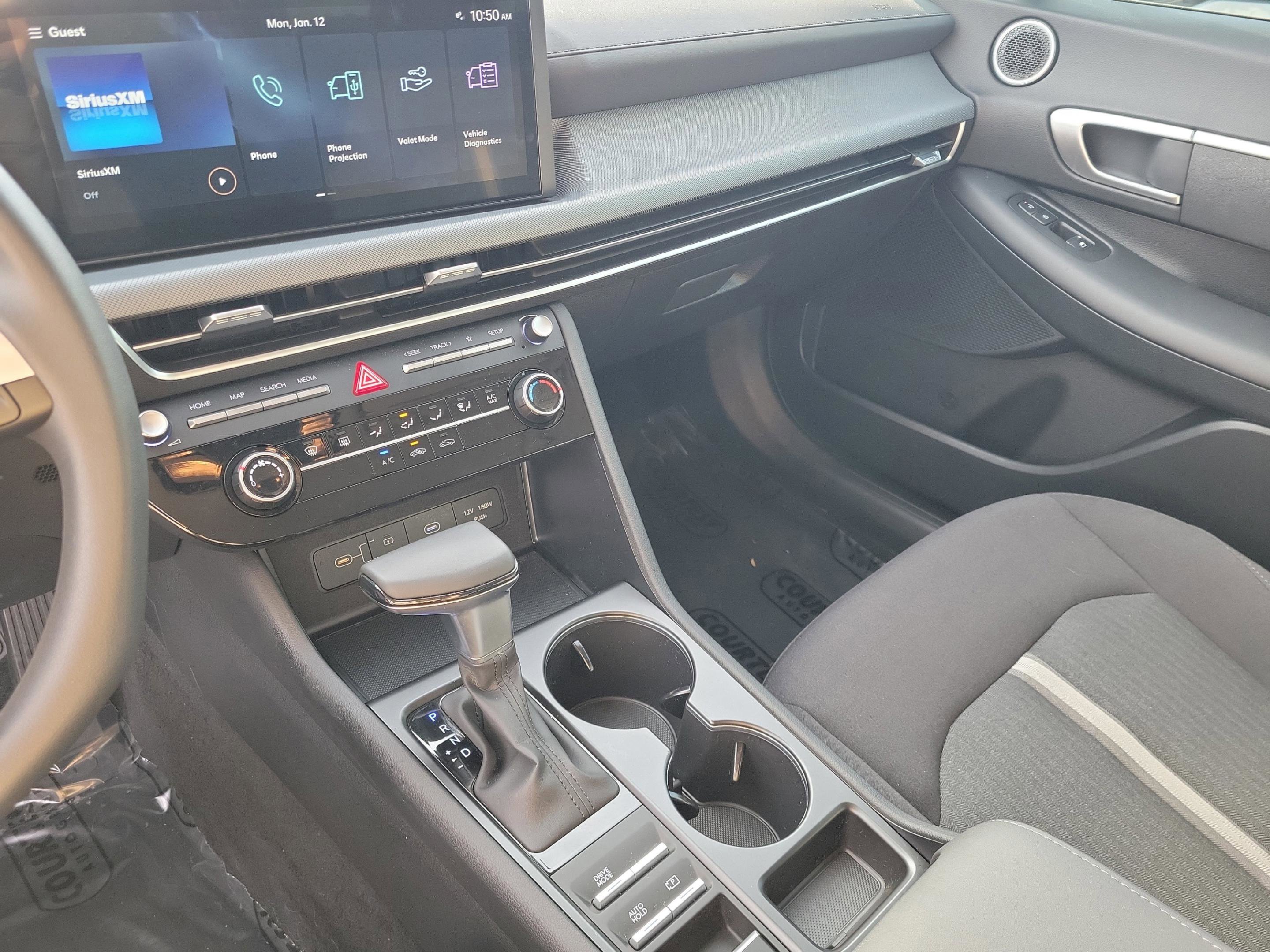 Used 2025 Hyundai Sonata SE image 31