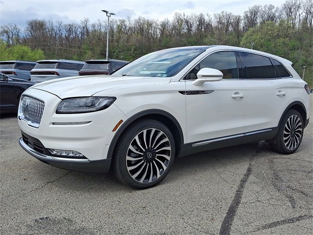 Used 2022 Lincoln Nautilus Black Label w/ Class II Trailer Tow Package image 3