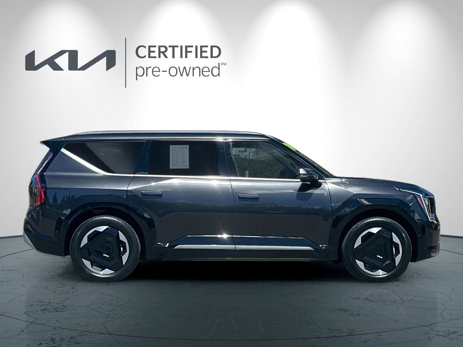 Certified 2024 Kia EV9 Land AWD/4WD image 3