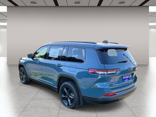New 2026 Jeep Grand Cherokee L Limited w/ Limited Altitude Package AWD/4WD image 6